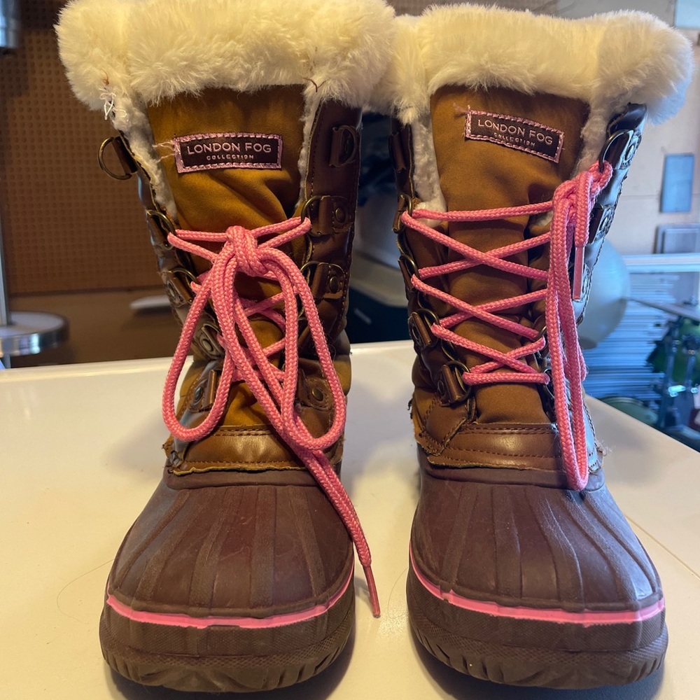 Girls London Fog Beckenham boots fur lined size 3